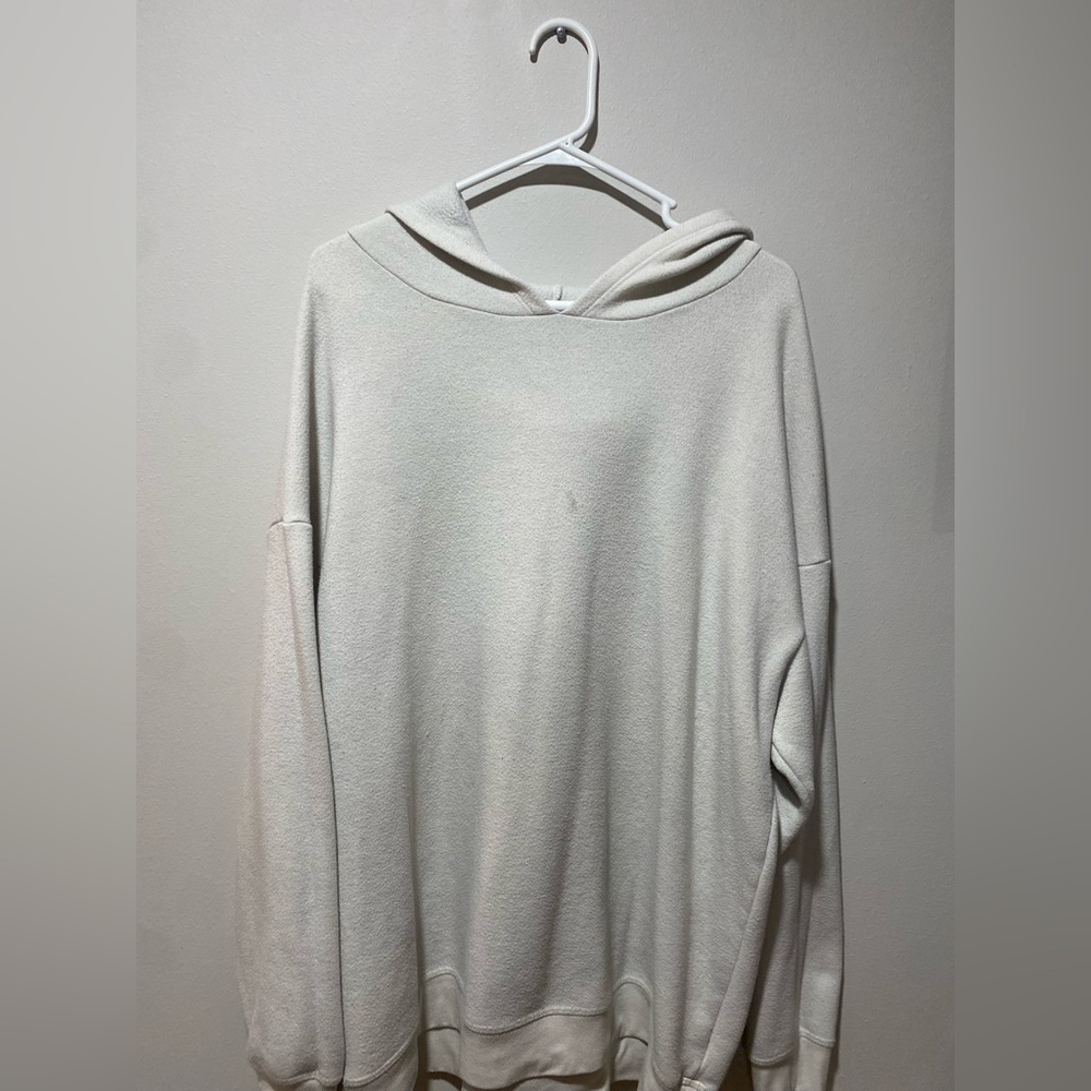 White oversized sweatshirt